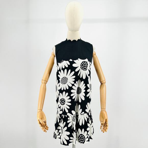 Victoria Beckham For Target Cotton Black White Mod Daisy Drop Waist Mini Dress - Picture 1 of 9